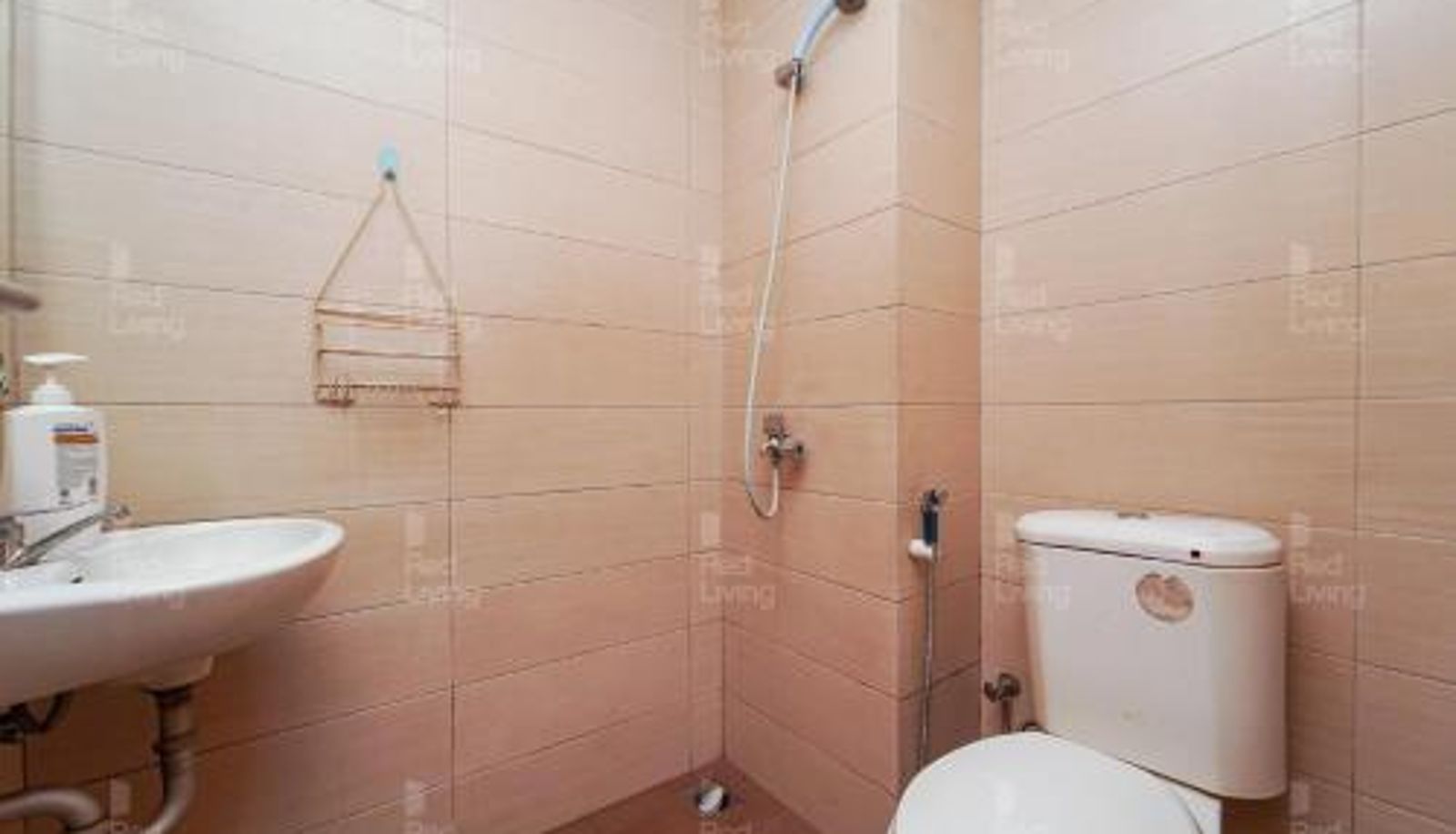 Apartamento - RedLiving Apartemen Margonda Residence 5 - Si Boy