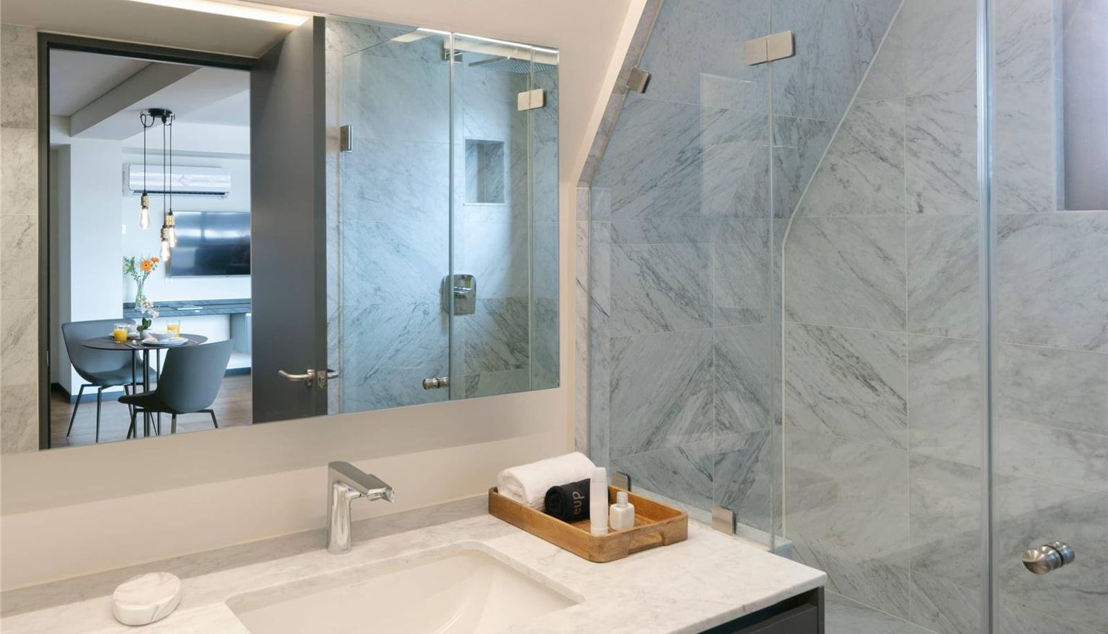 Room - Amberes 64 Ascend Hotel Collection