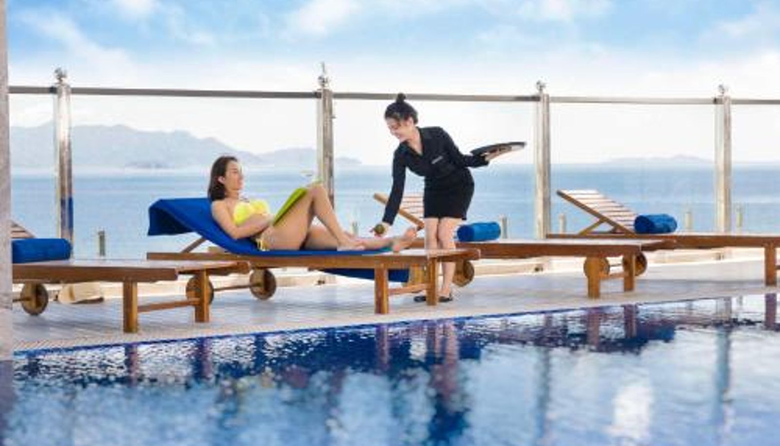 Pool - Xavia Hotel