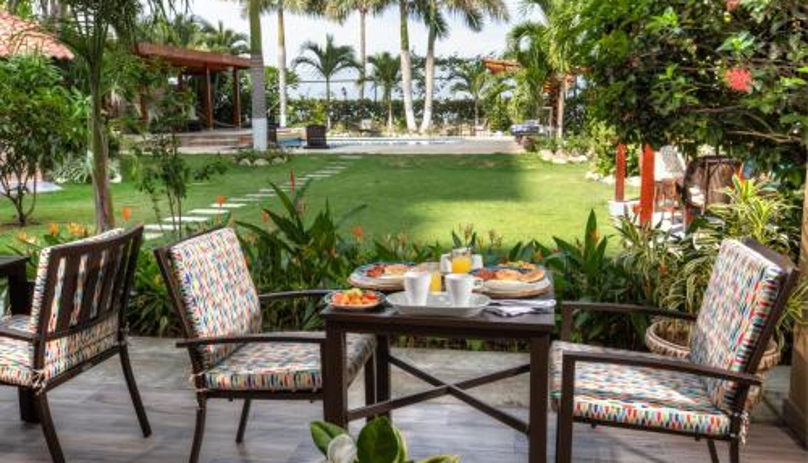 Breakfast room within the restaurant - Casa Verano Beach Hotel - Adults Only
