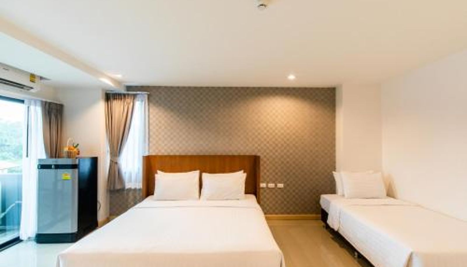 Dreibettzimmer - Jira Boutique Residence