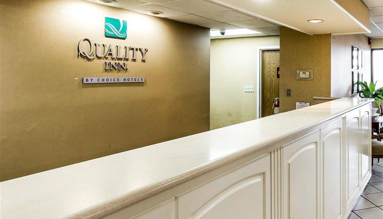 Salón - Quality Inn At the Mall - Valdosta