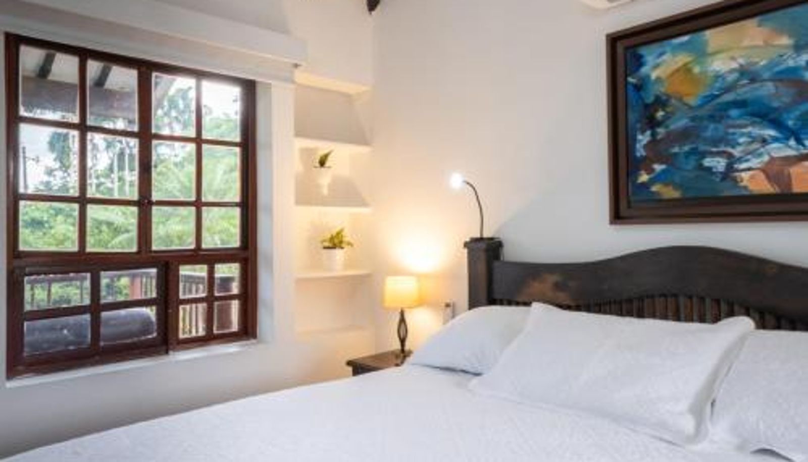Info - Hotel Chalet El Castillo by Majuva