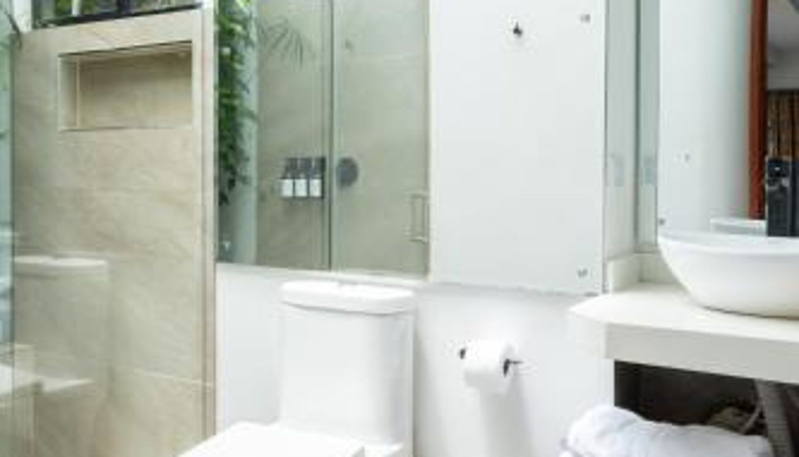 Bathroom - Hotel Chalet El Castillo by Majuva