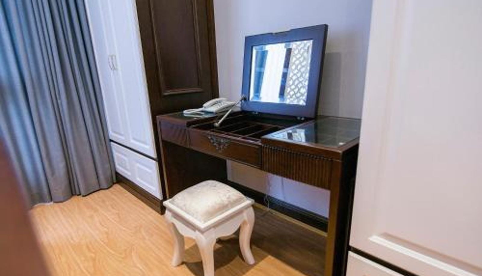 Business centre - Hong Gia Tue Apartment