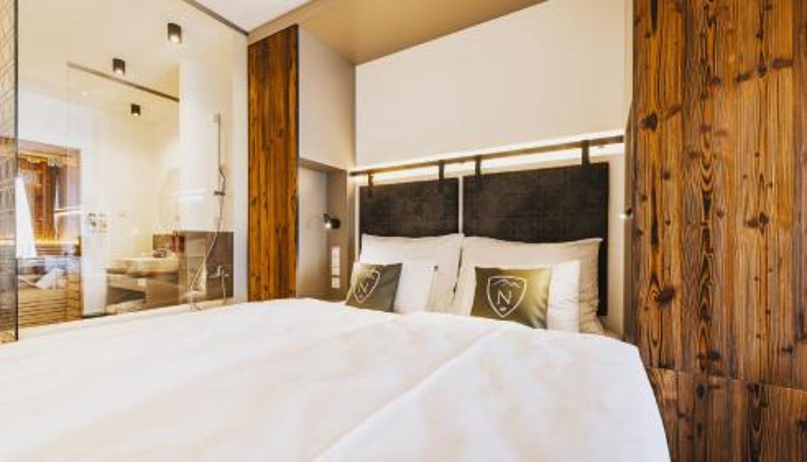 Suite - Nikolaus by AvenidA Panoramic Wellness Suites