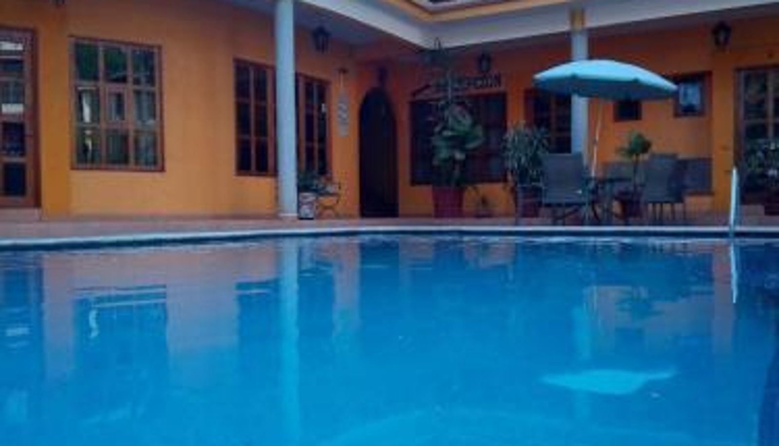 Pool - Hotel Plaza del Sol