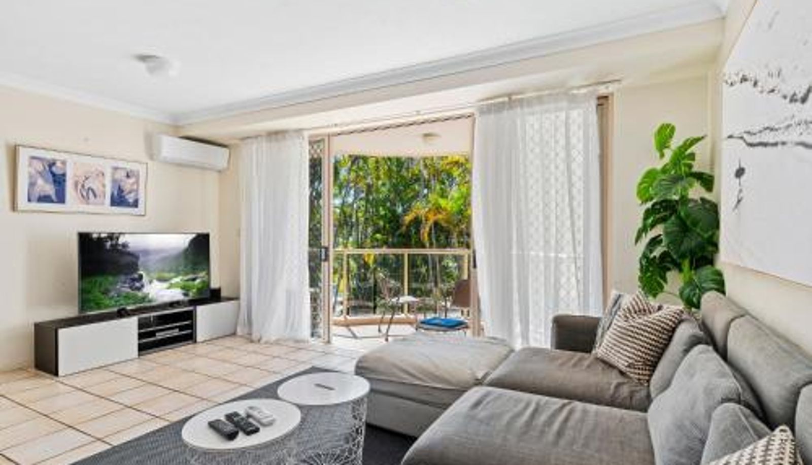 Standard room - Miami Beachside Holiday Apartments