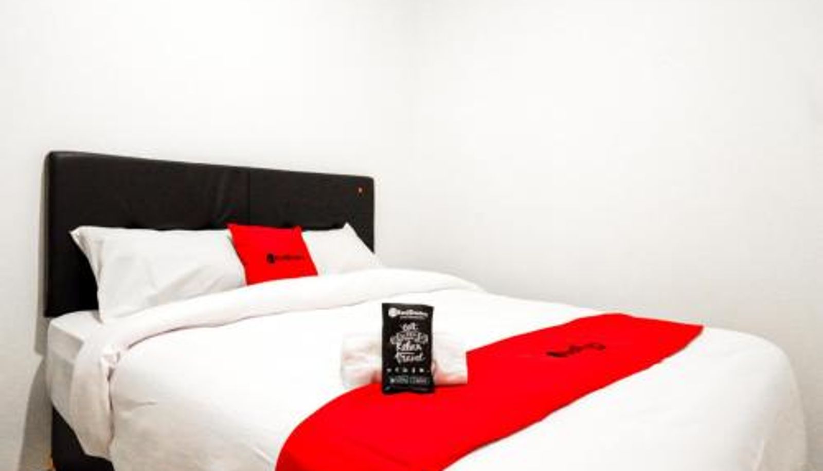 Habitación - RedDoorz @ Jalan Wonosari KM.9