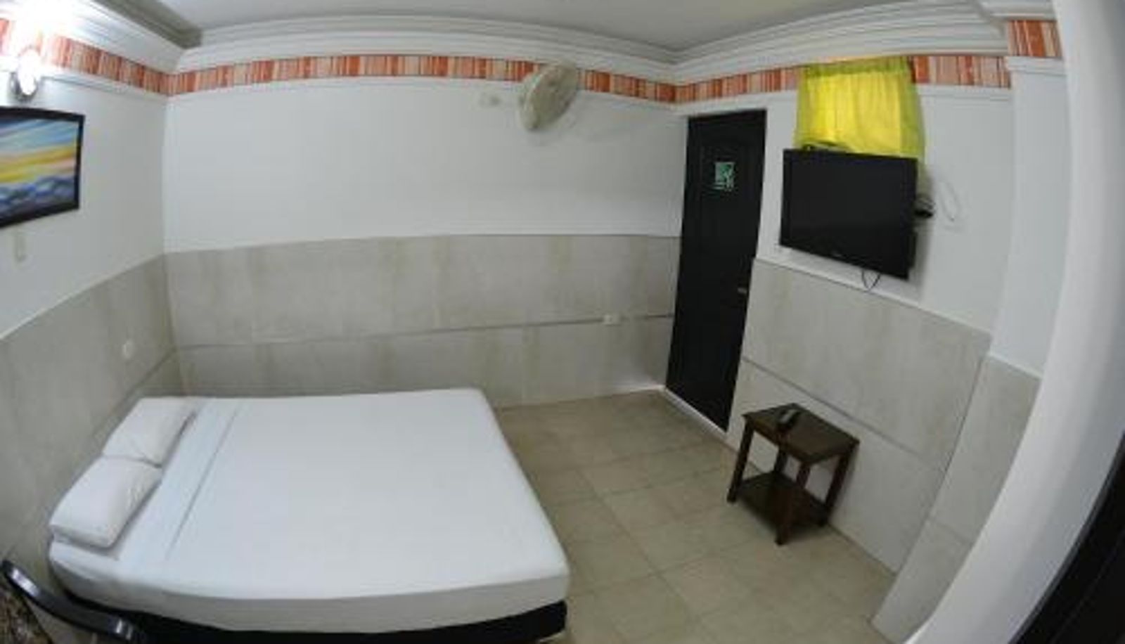 Room - La Hermosa Hotel