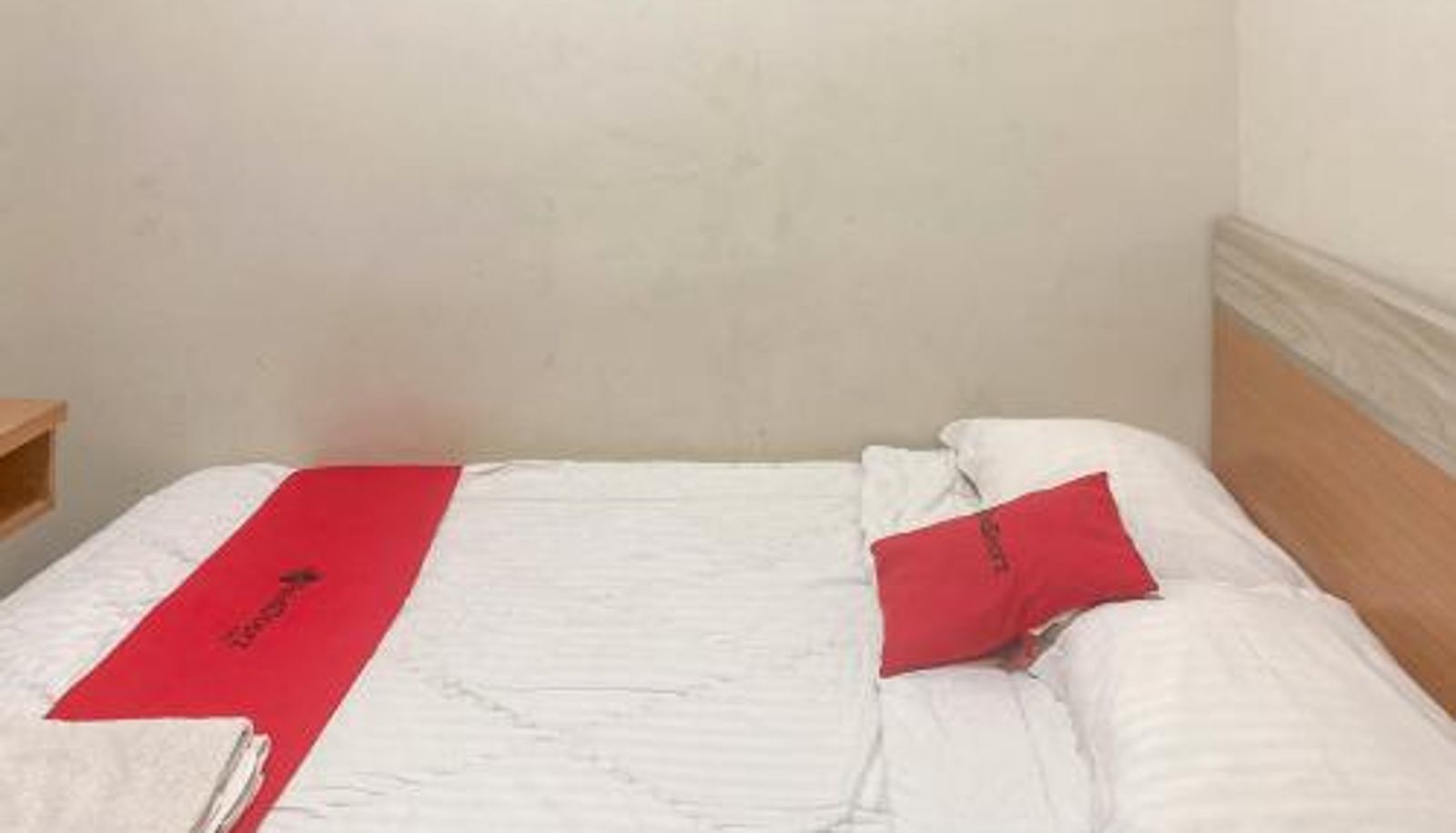 Habitación - RedDoorz Syariah @ Boemi Guesthouse Tasikmalaya