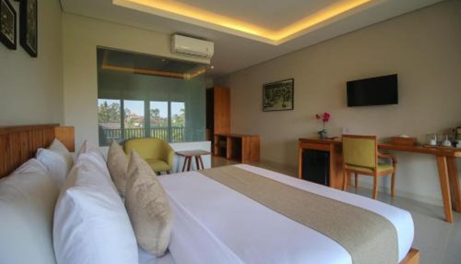 Kamer - Queen at Gunung Sari