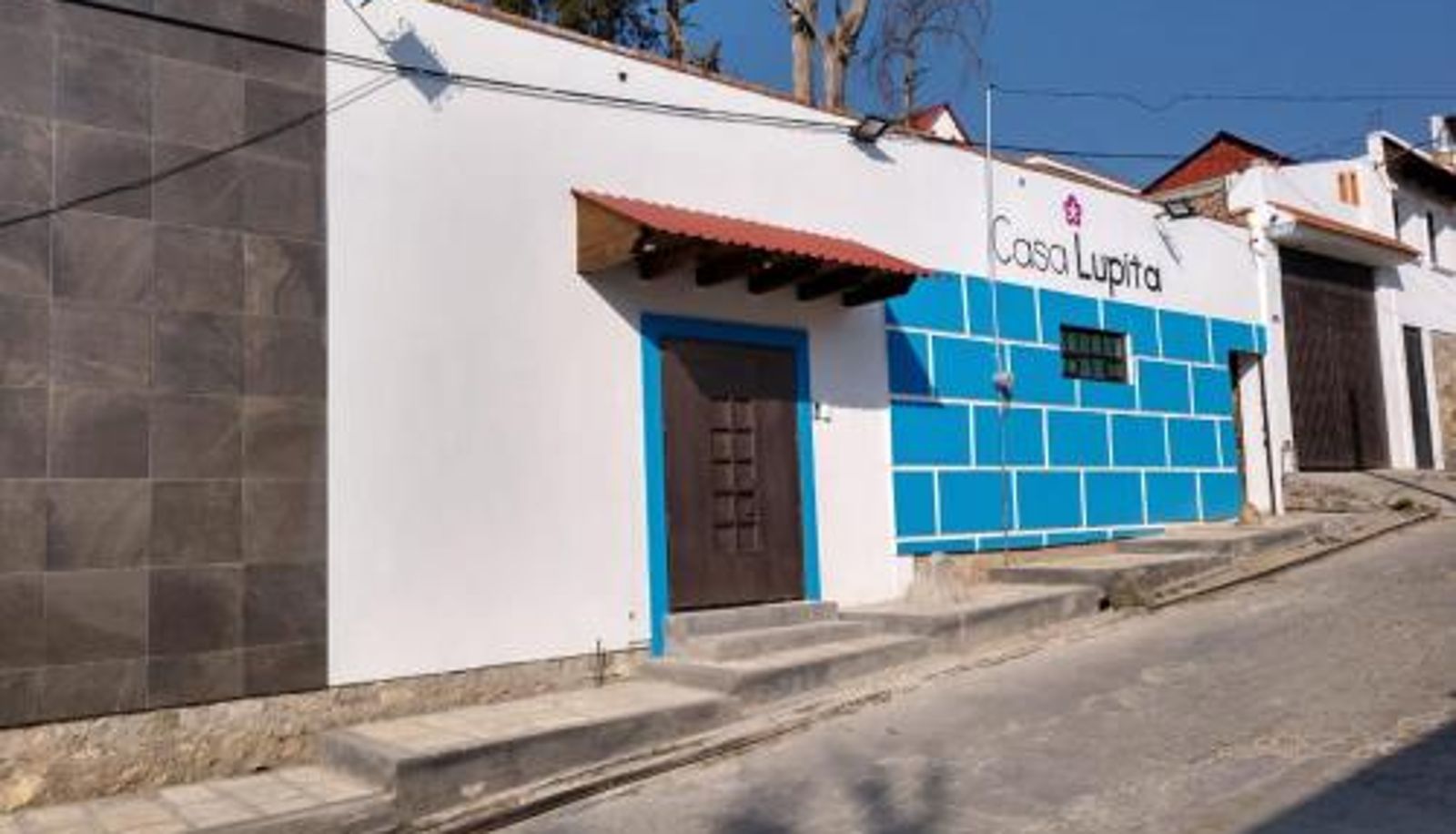 Zona exterior del hotel - CASA LUPITA