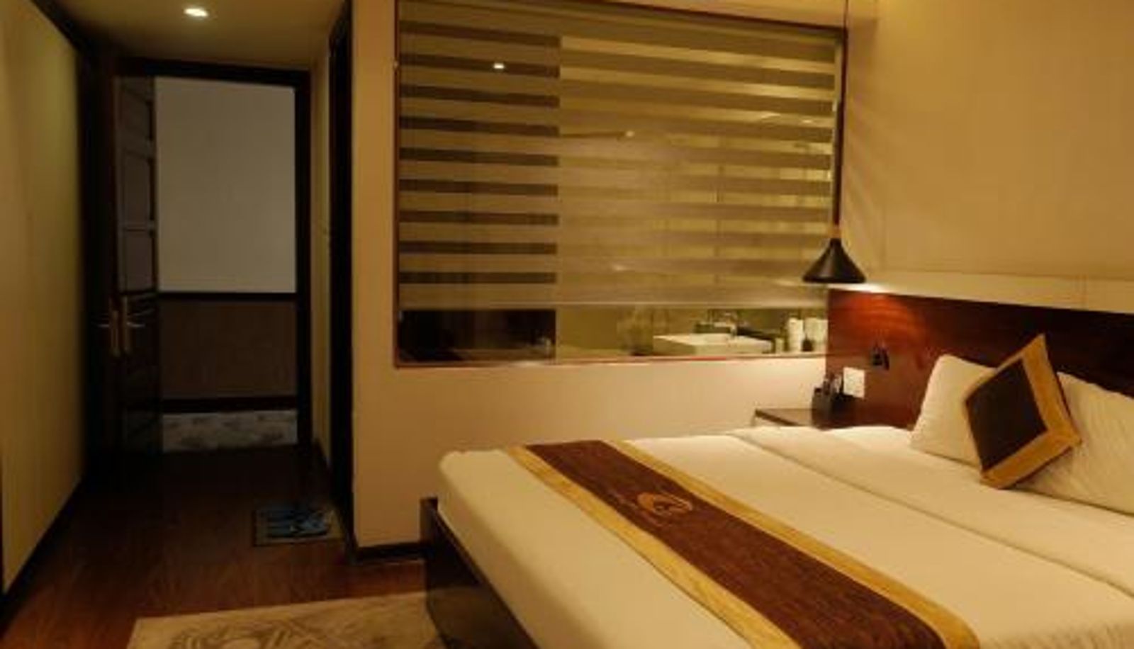 Chambre - Tuong Vi 2