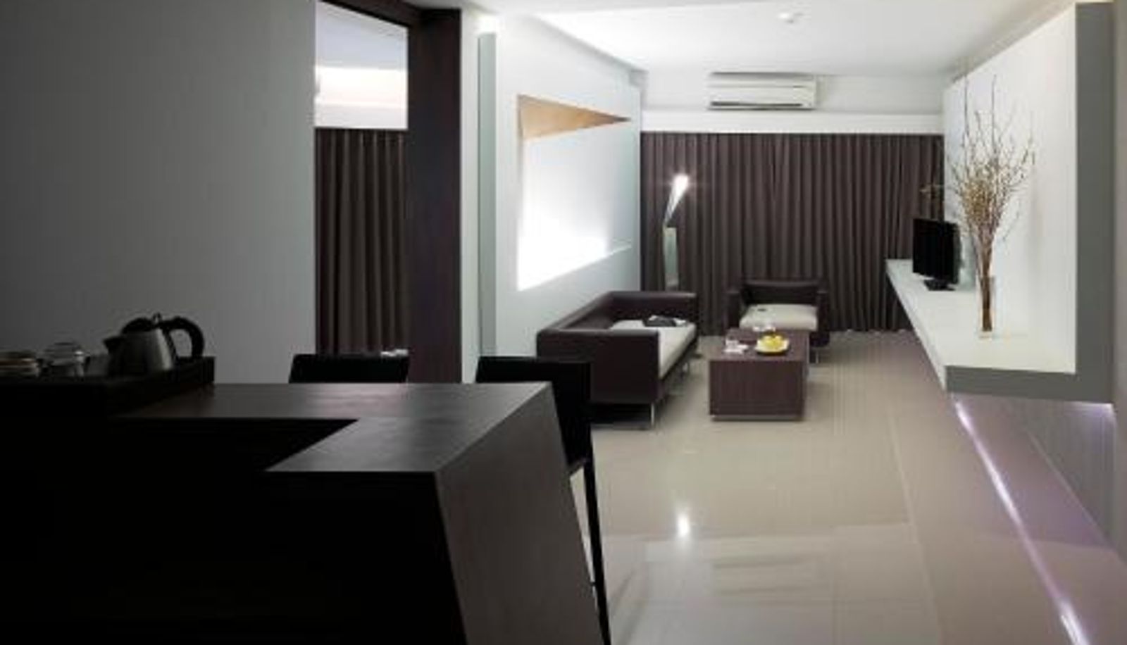 Info - Nine Forty One Hotel