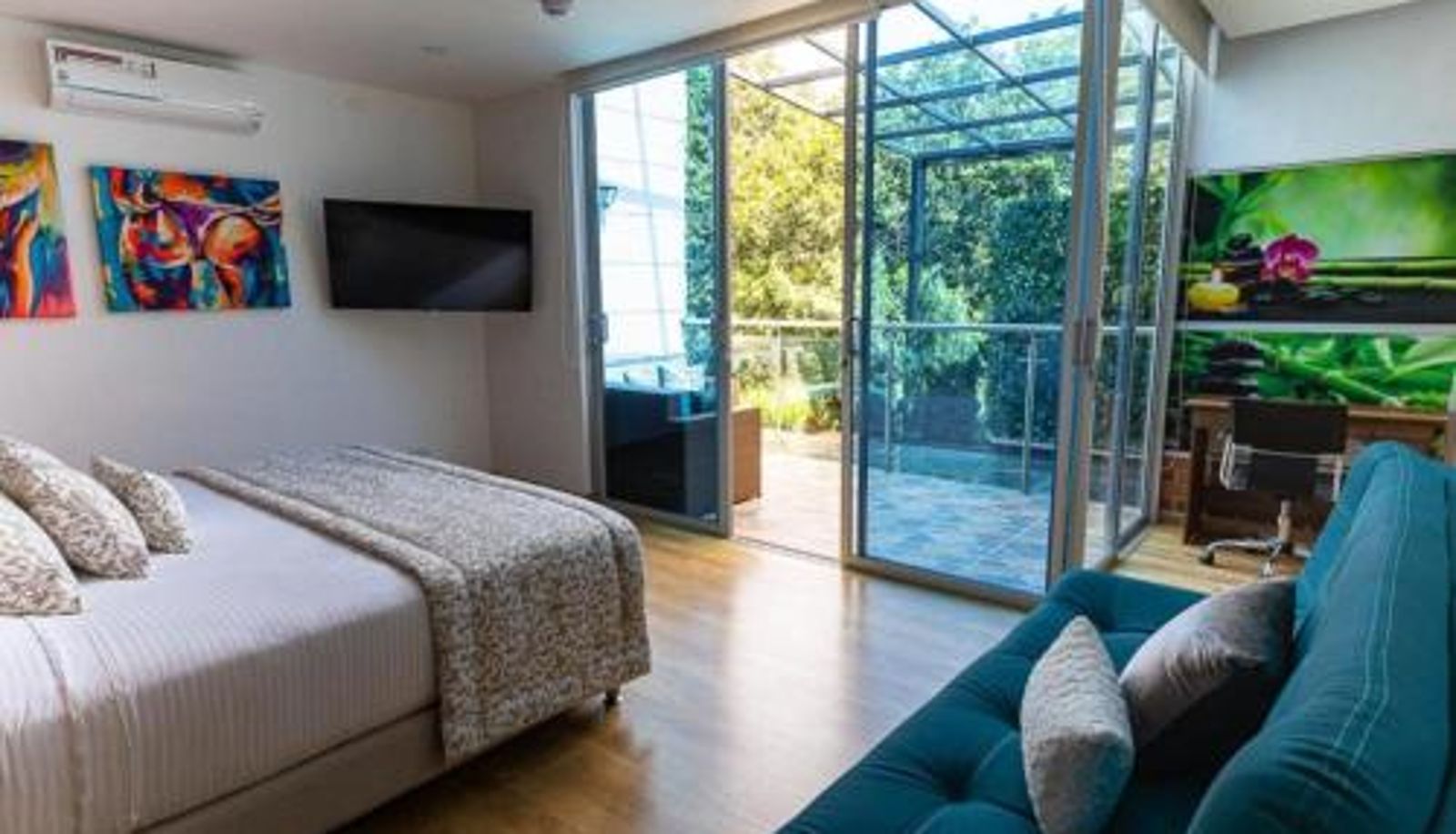 Info - Libertg Hotels Medellin