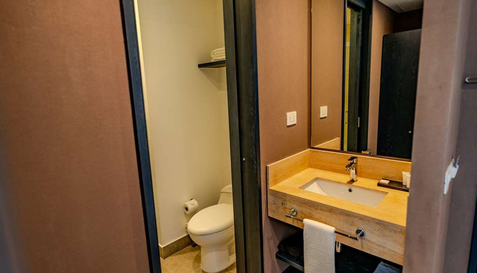 Zimmer - Hampton by Hilton Santiago Las Condes