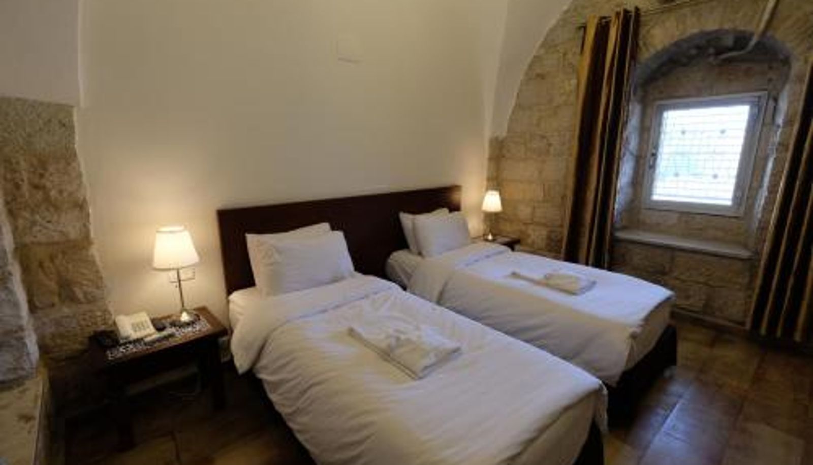 Zimmer - St. George’s Cathedral Pilgrim Guesthouse – Jerusalem