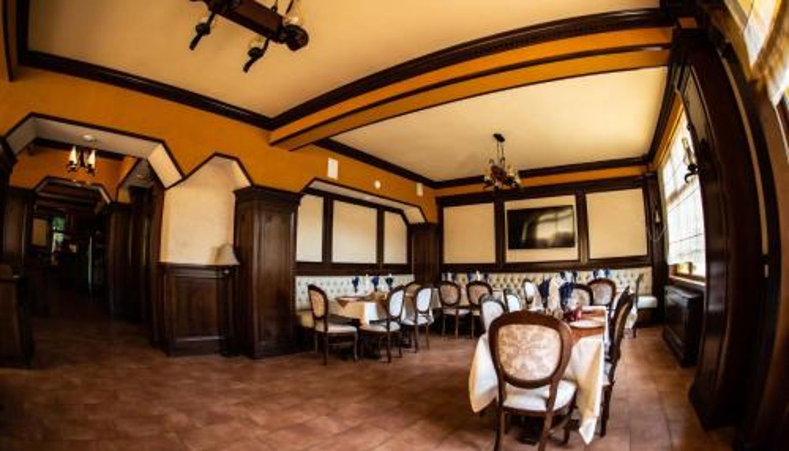 Breakfast room within the restaurant - Hotel Trei Brazi