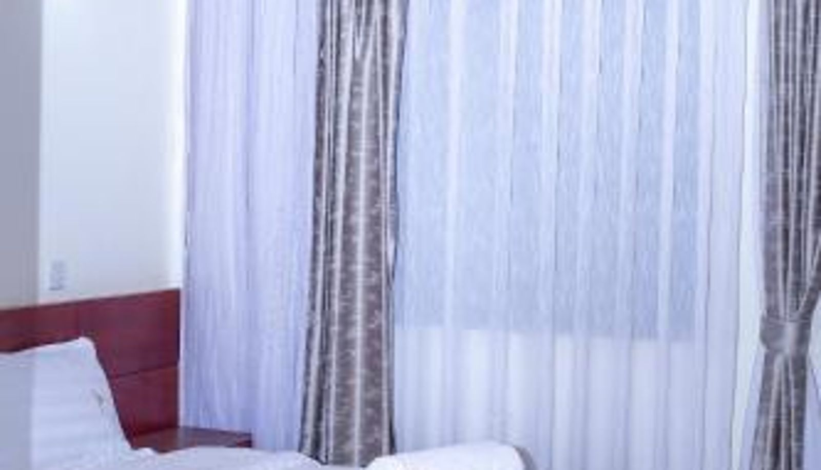 Habitación estándar - LA BREZI SUITES
