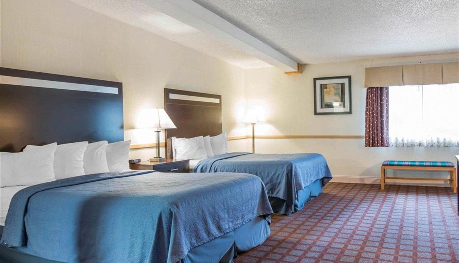 Camera - Quality Inn near Mammoth Mountain Ski Resort