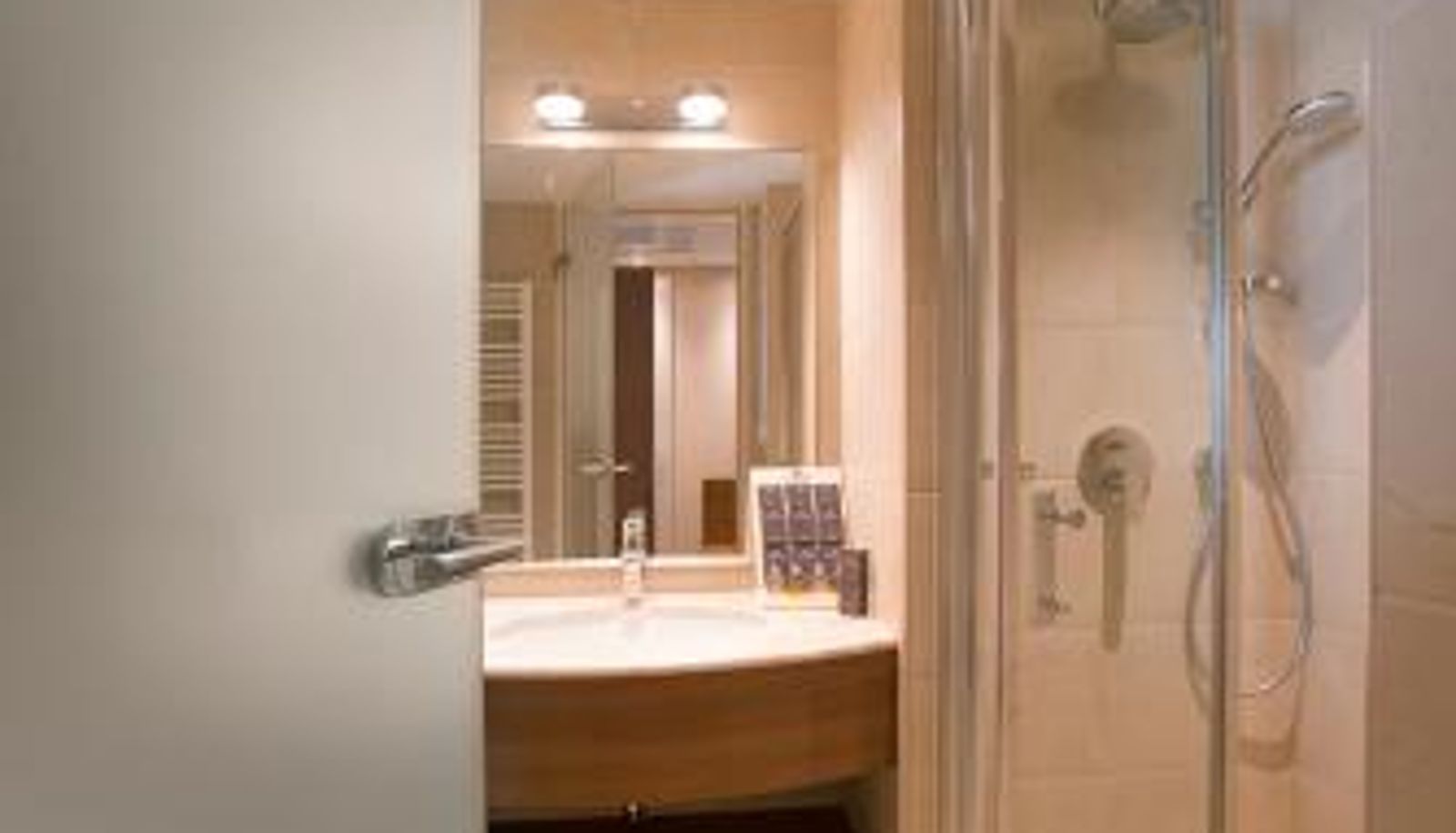 Badezimmer - Lotus Therm Spa&Luxury Resort