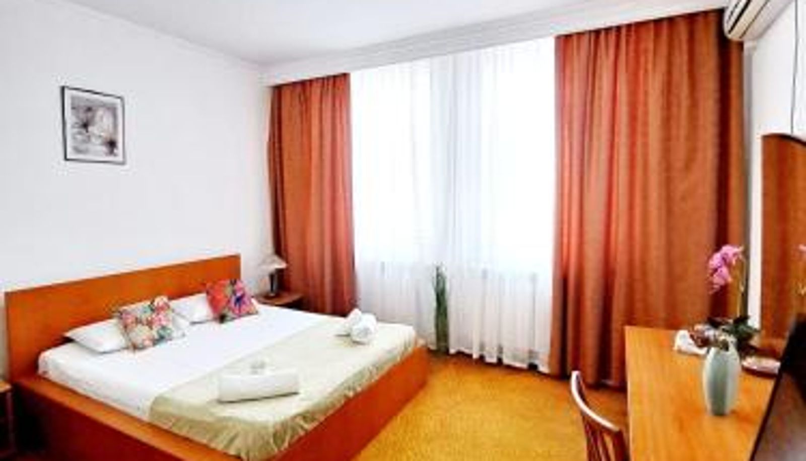Standardzimmer - Complex ARGES - Garden & Retreat