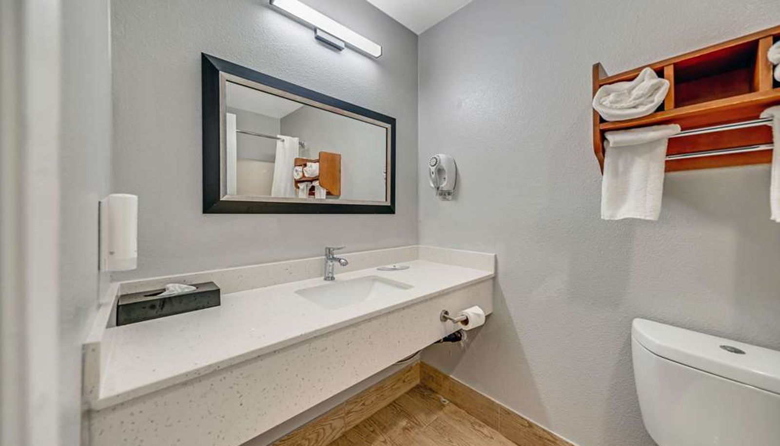 Room - Quality Inn Santa Cruz Downtown Area