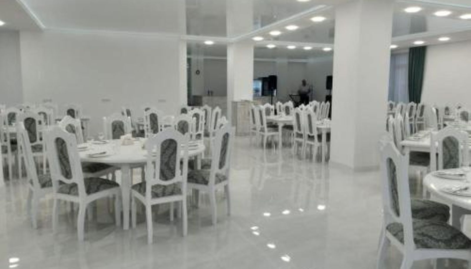 Breakfast room within the restaurant - Royal Palace