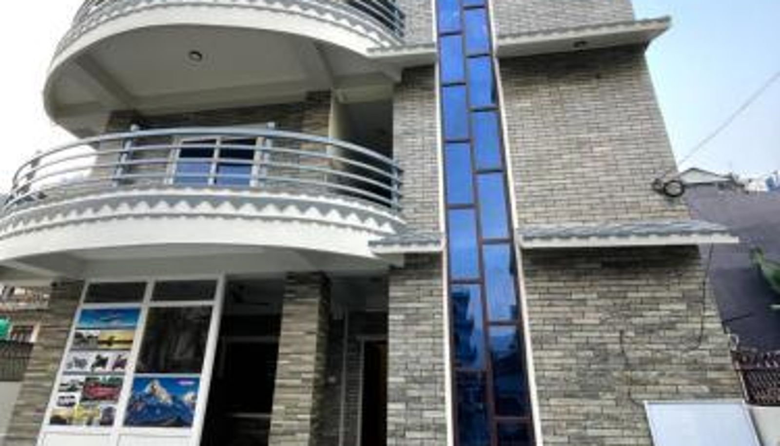 Chambre avec balcon - Hotel Pokhara Suites
