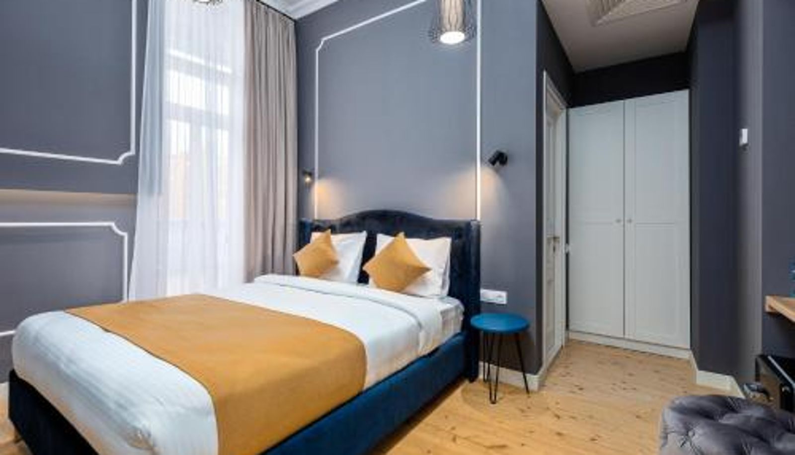 Info - Blue Balcony Hotel