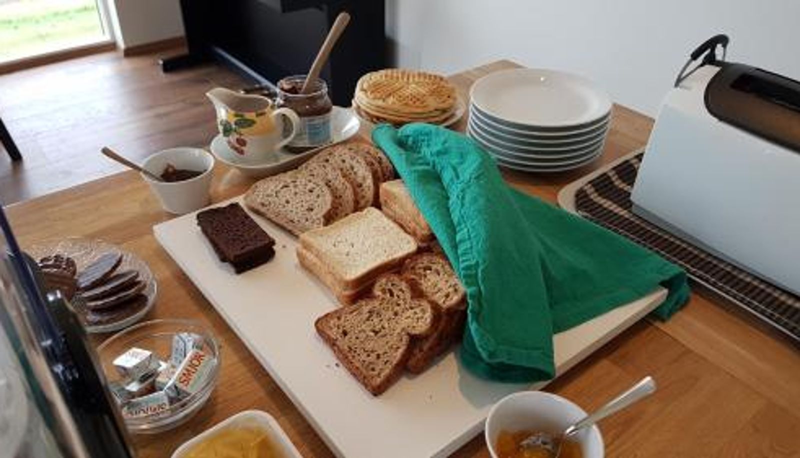 Frühstücksraum innerhalb des Restaurants - Hafdals Hotel