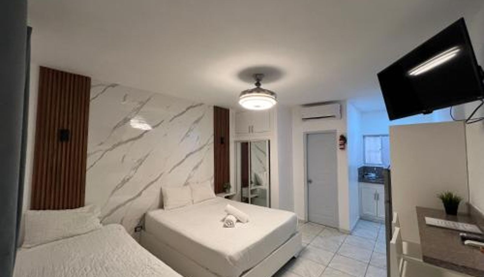 Dreibettzimmer - Costa Love Hotel Aeropuerto