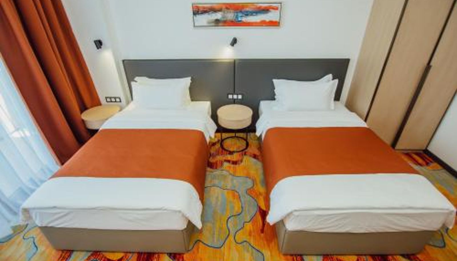 Camera - Graphic Hotel Batumi