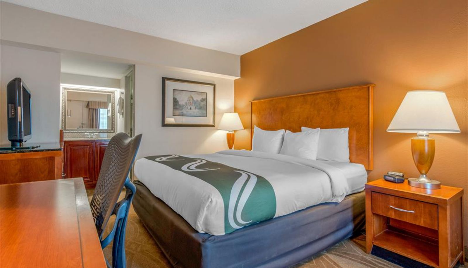 Zimmer - Quality Inn Savannah Historic District