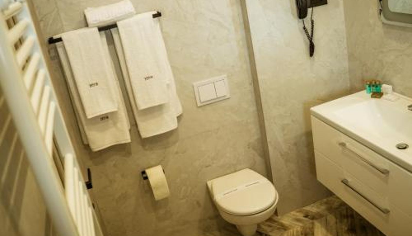 Badezimmer - Sonio Boutique Hotel