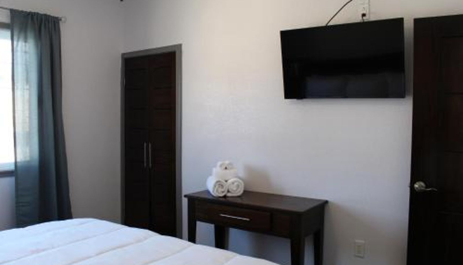 Suite - Barefoot Caye Caulker Hotel
