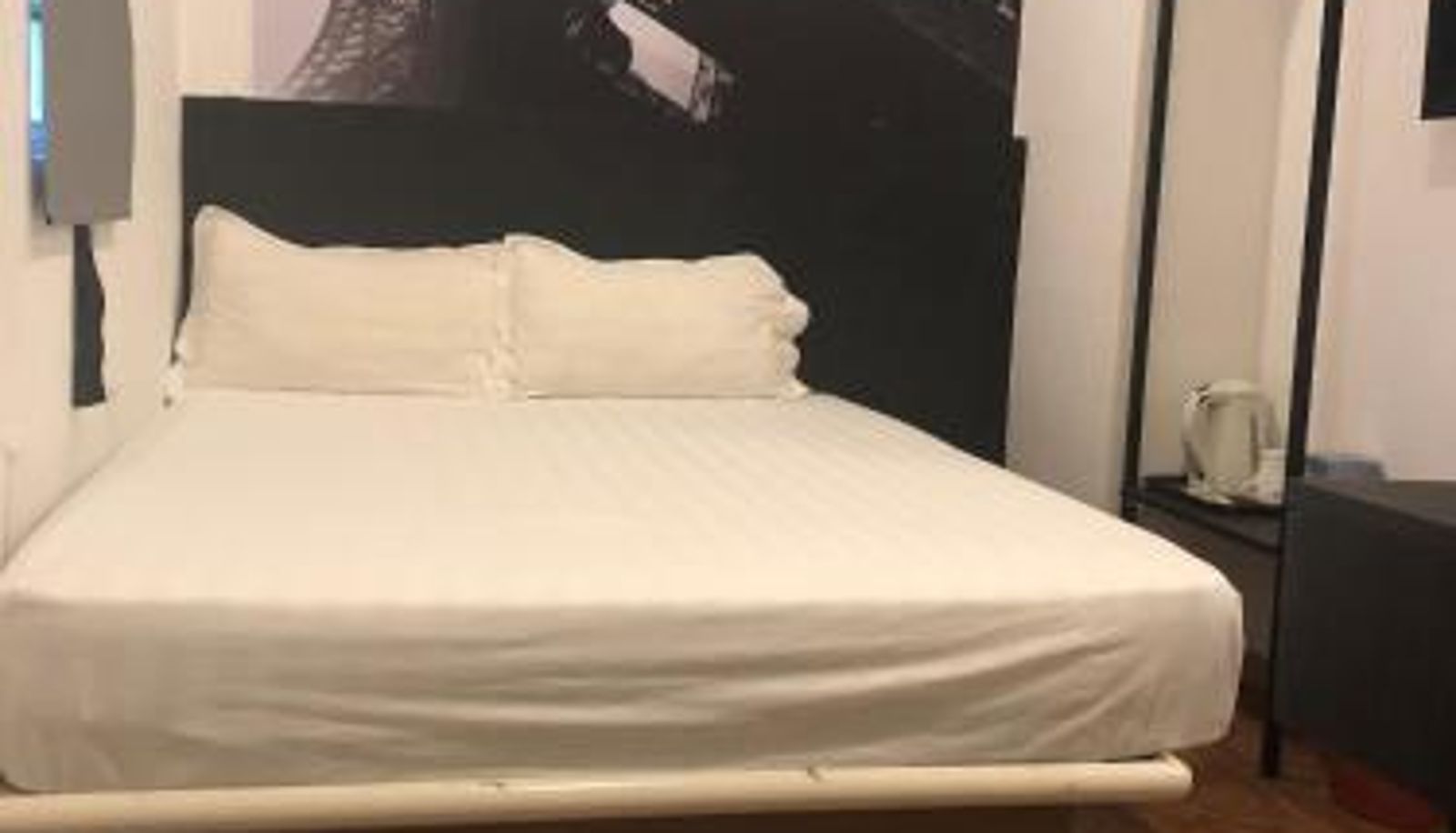 Info - The Amazing Inn