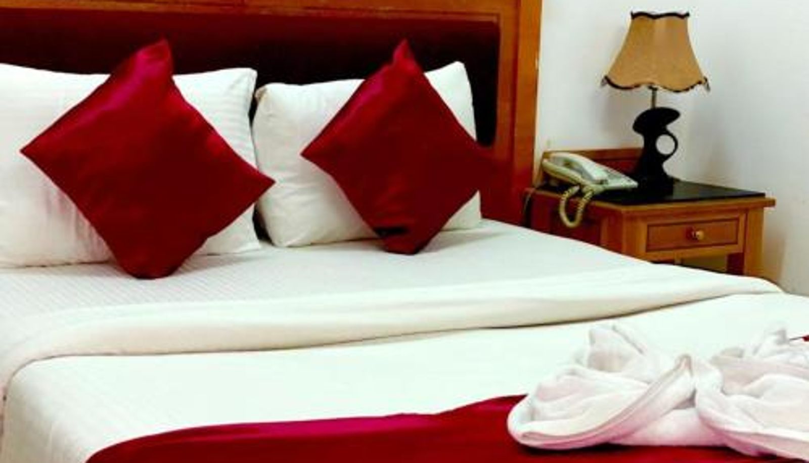 Apartament - Savoy Inn Hotel Apartments
