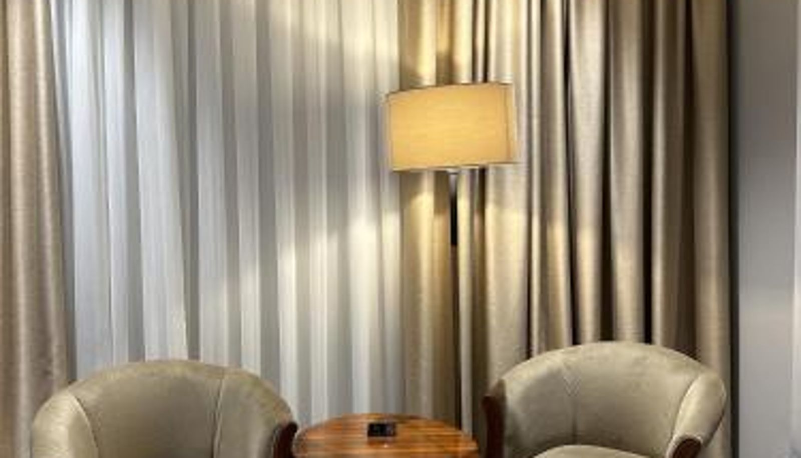 Suite - Mir Luxe Plaza