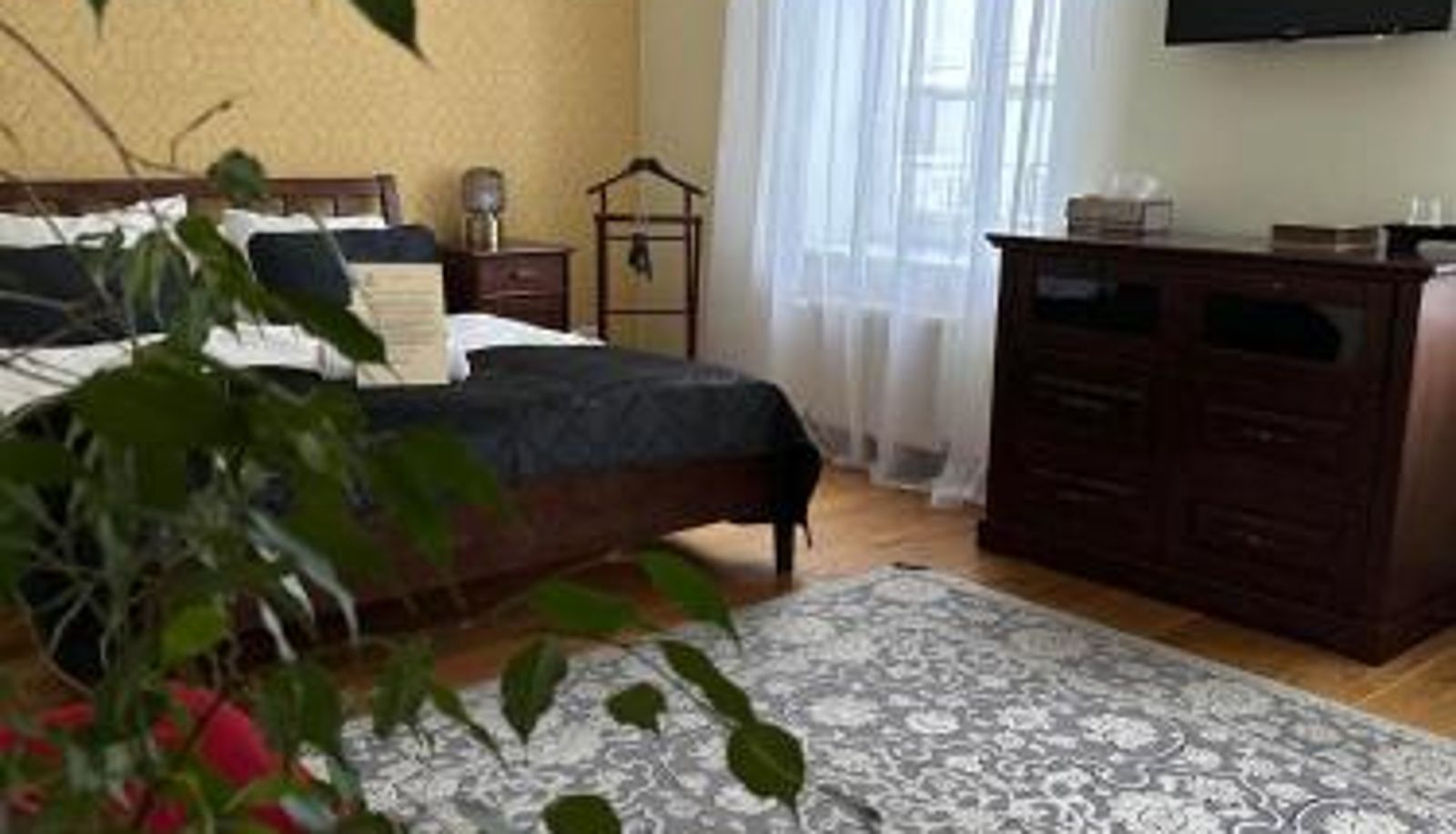 Room - Embrace Hotel & Apartments