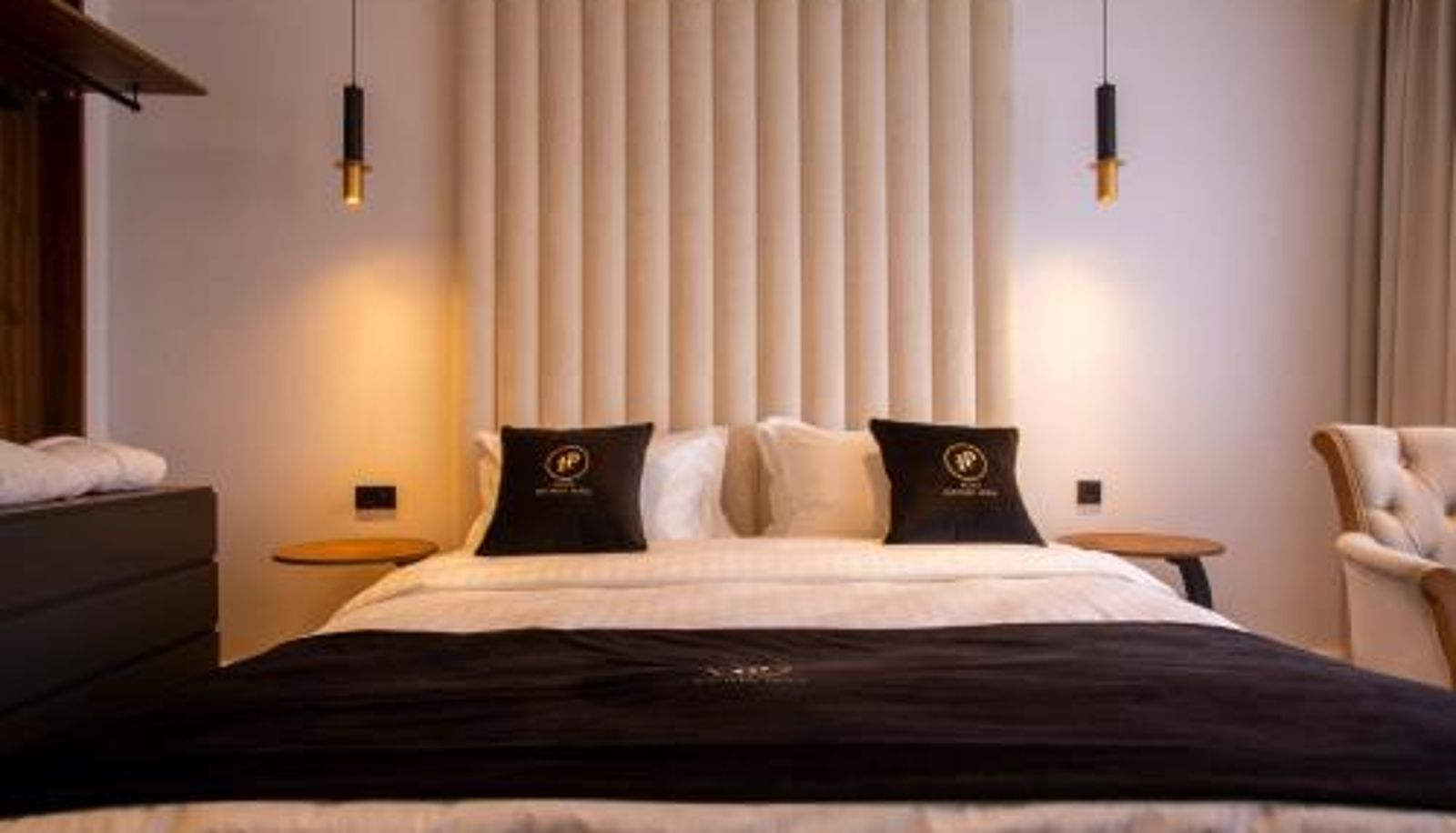 Room - Plaza Boutique Hotel