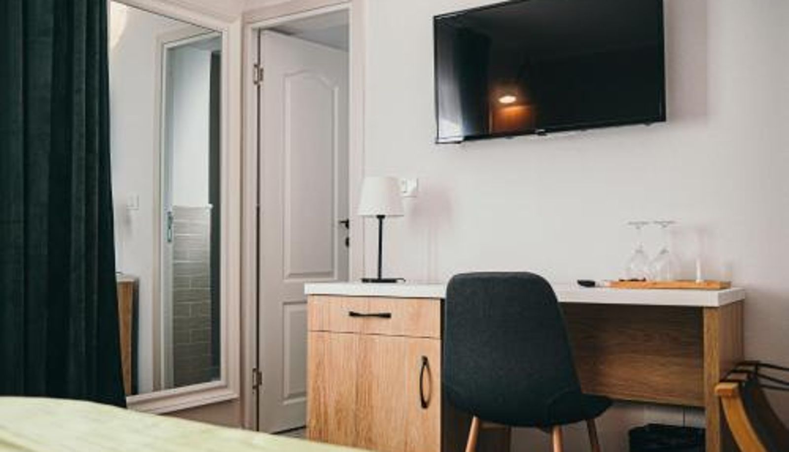 Info - Nest Guesthouse