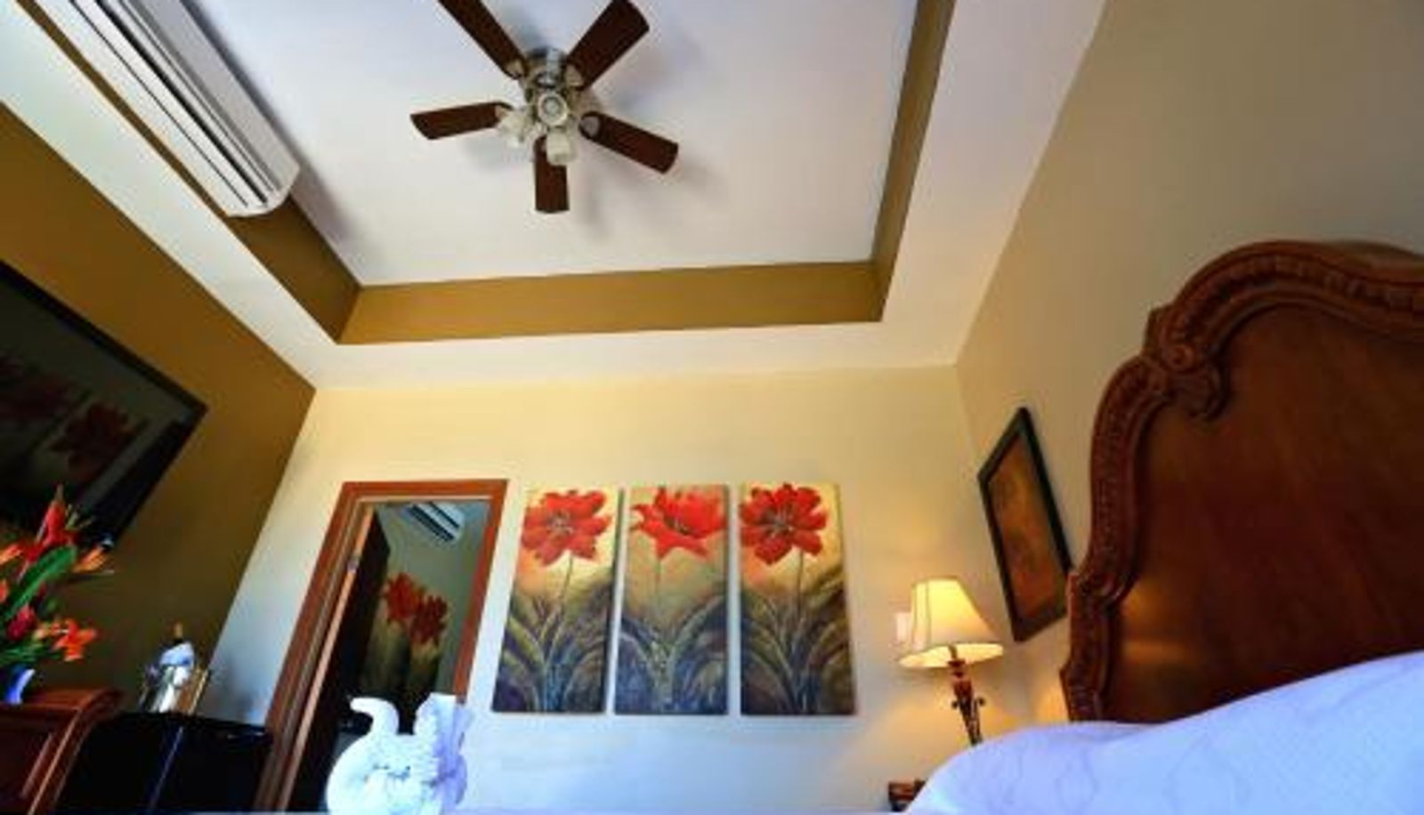 Info - Hotel Royal Blue & Golf Cart Rental