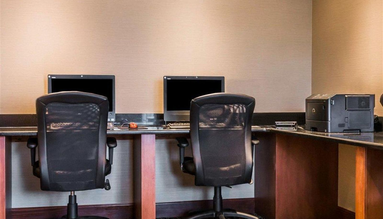 Centre d'affaires - Spark by Hilton Plymouth