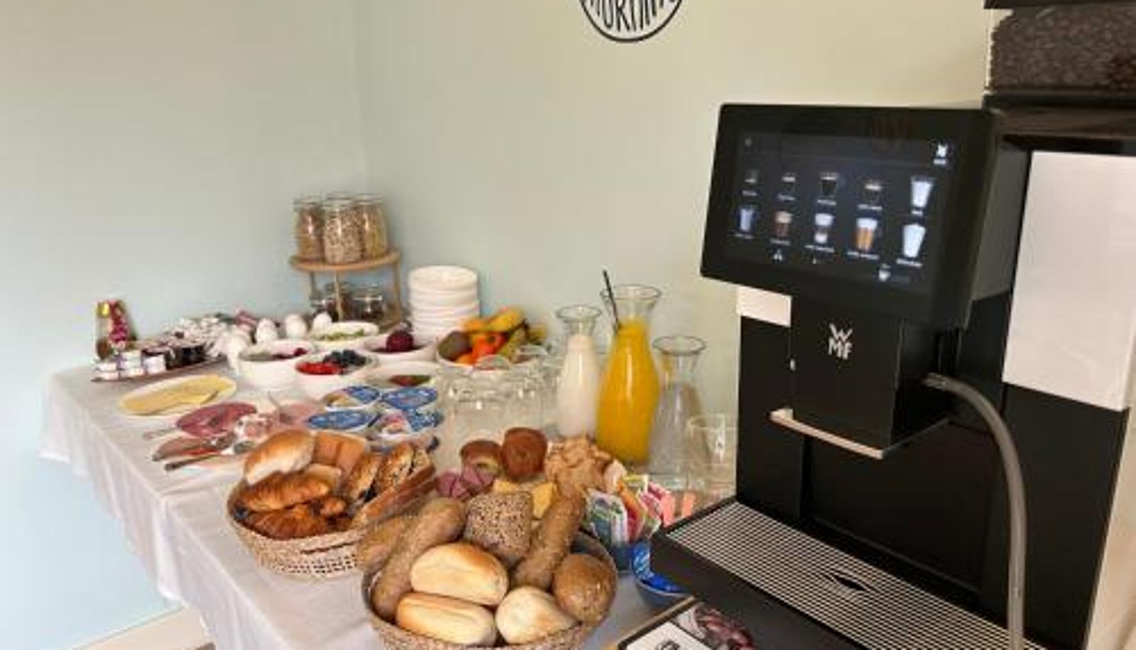 Frühstücksraum innerhalb des Restaurants - Villa Nieuwland B&B