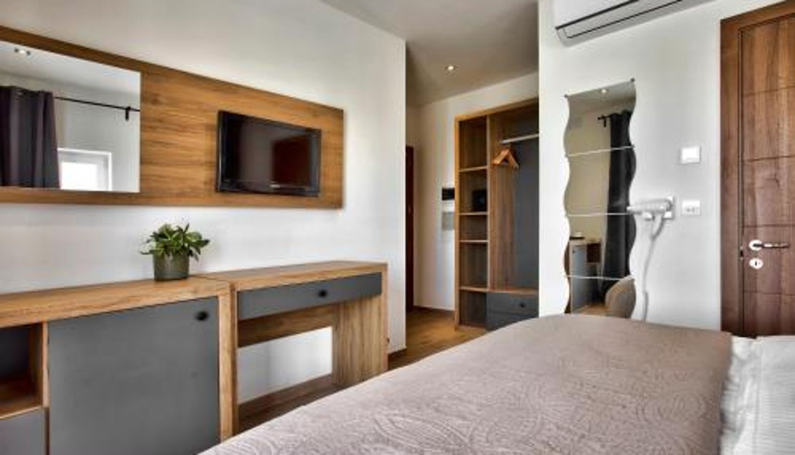 Info - Tritoni Valletta Boutique Hotel