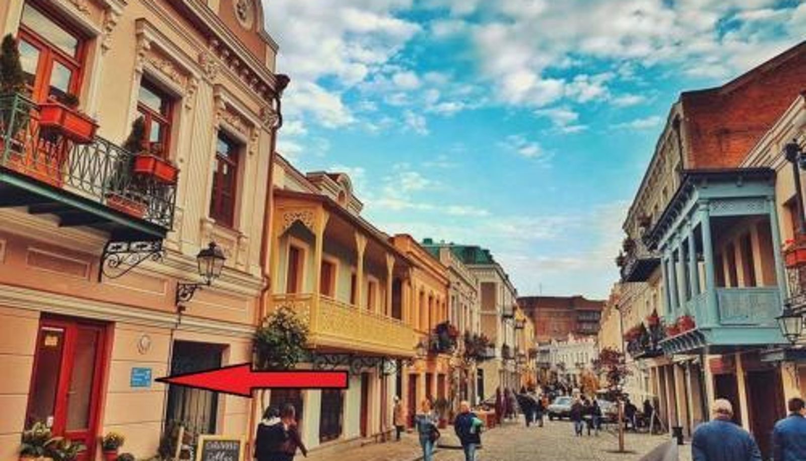 Apartment - Bright Cozy King Bed Studio Apartment in Tbilisi Center