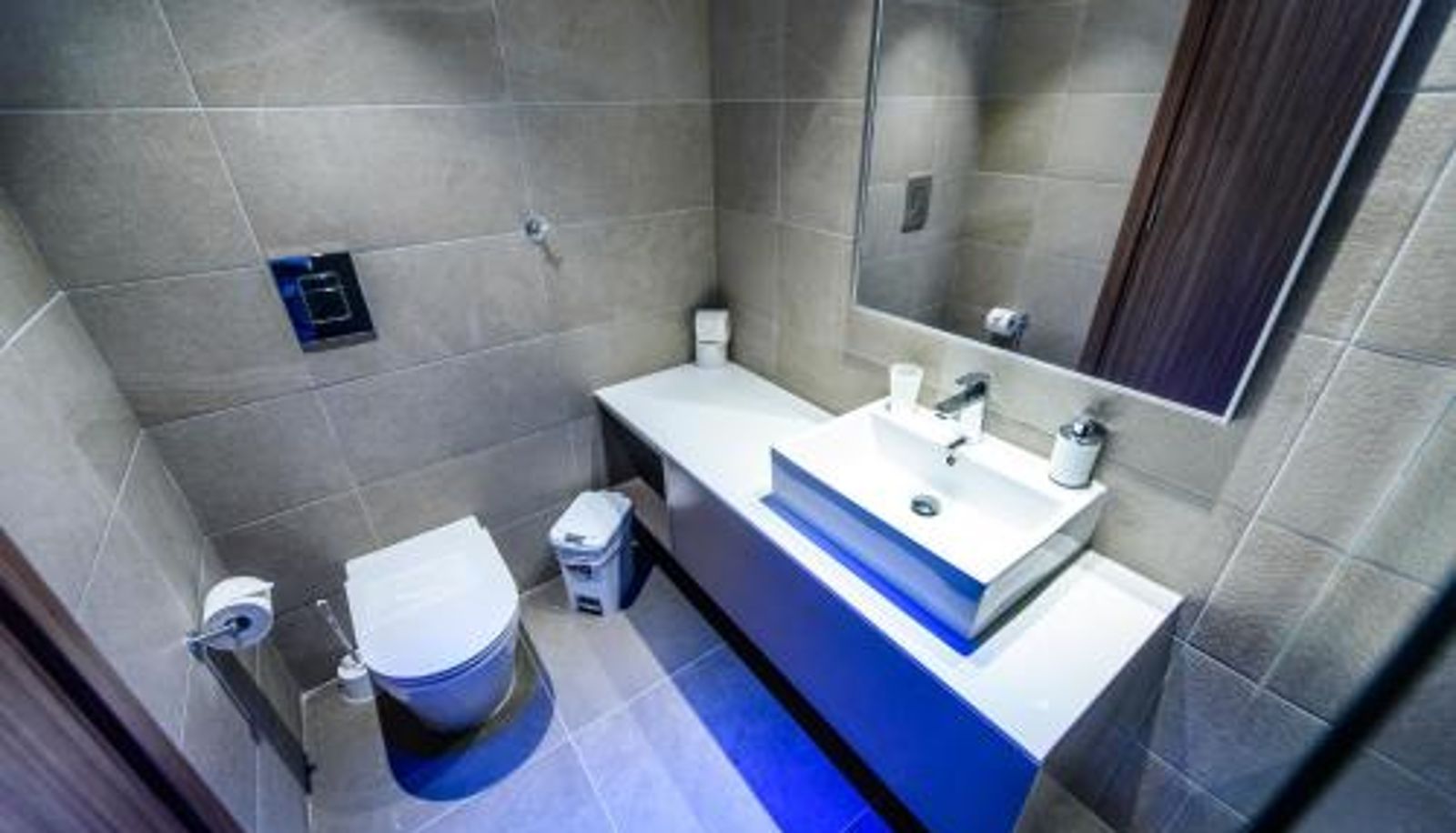Badezimmer - Eleana Hotel