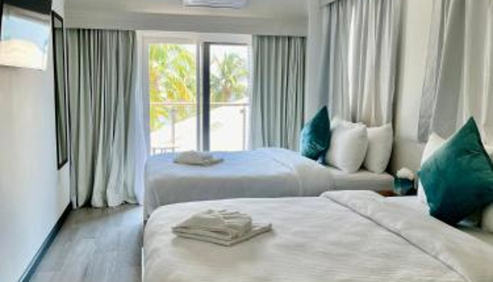 Camera - The Watermark Hotel